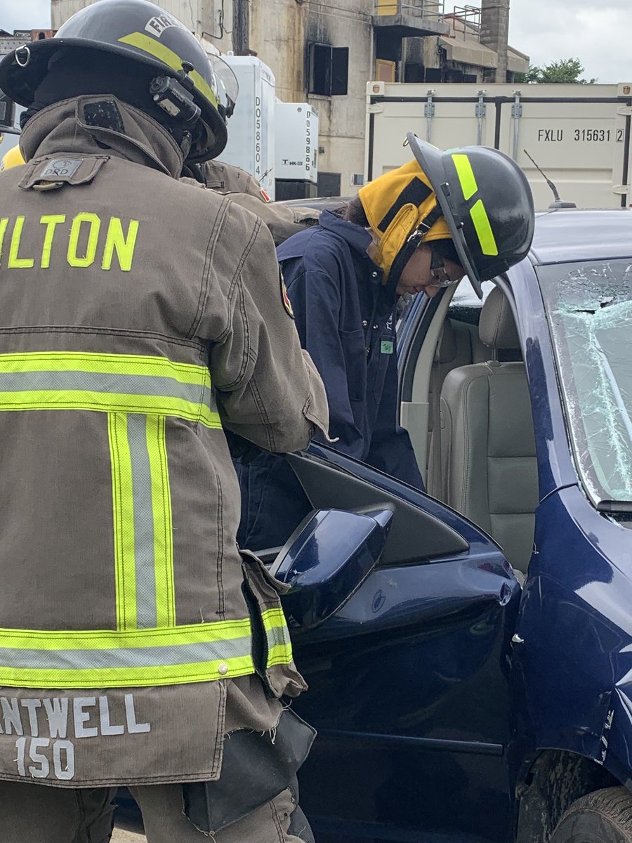 miltonpffa3168's tweet photo. Day Two at @blazefireacademy 🔥
Local 3168 members at this year’s Auto Extrication Station!! 💪🏼
#MiltonFirefighters #Local3168 #FireService #Community #BeBrave #BeConfident #AutoExtrication https://t.co/M4pAdolOmu