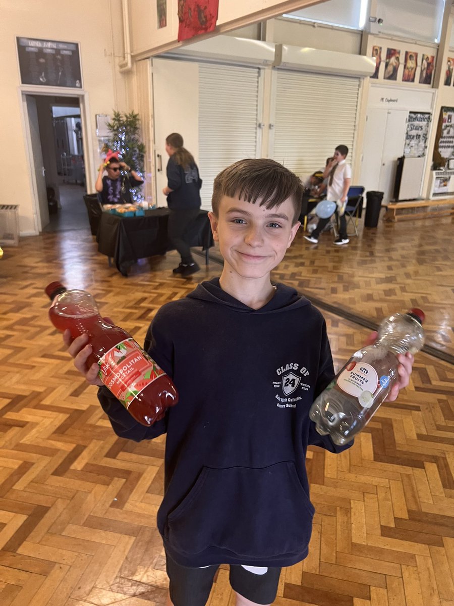 HolySpiritWA9's tweet photo. Thank you to all of our #HolySpiritTeam and #Year6 for helping run our Summer fayre today! We had a wonderful time! 🕊️😀 https://t.co/xuthjr0Zew