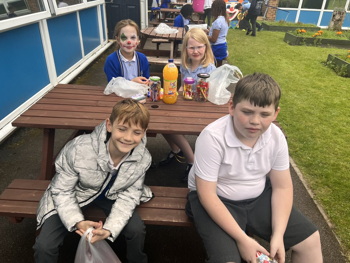 HolySpiritWA9's tweet photo. Thank you to all of our #HolySpiritTeam and #Year6 for helping run our Summer fayre today! We had a wonderful time! 🕊️😀 https://t.co/xuthjr0Zew