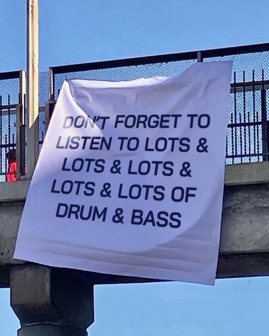 UKF's tweet photo. lots &amp; lots &amp; lots 💚 https://t.co/fyMEGC1Kl7