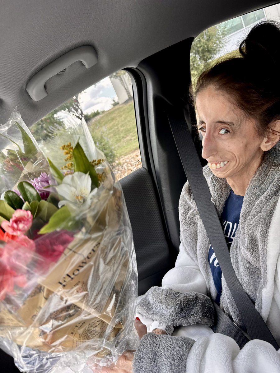 Lizzie Velasquez tweet media