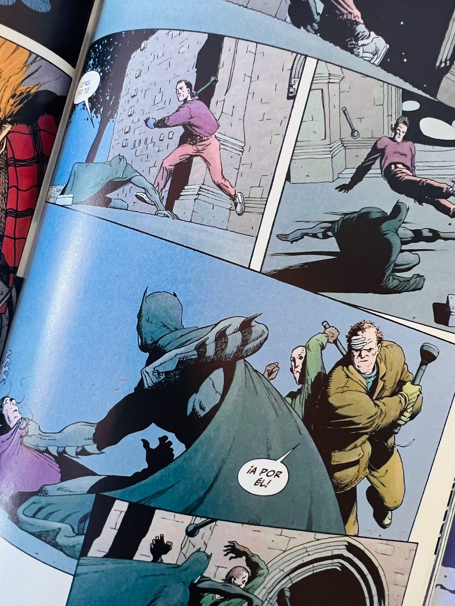 ⭐NOVEDADES⭐

En esta historia Batman viaja a Escocia... ¿Que pasará?

Para haceros con vuestra copia Galaktica​👇​​👇​
galaktuscomics.com/producto/batma…