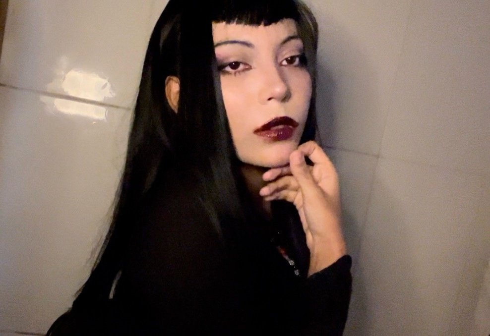 Vampireg0th4's tweet image. Eu posso sugar o seu sangue?🧛‍♀️