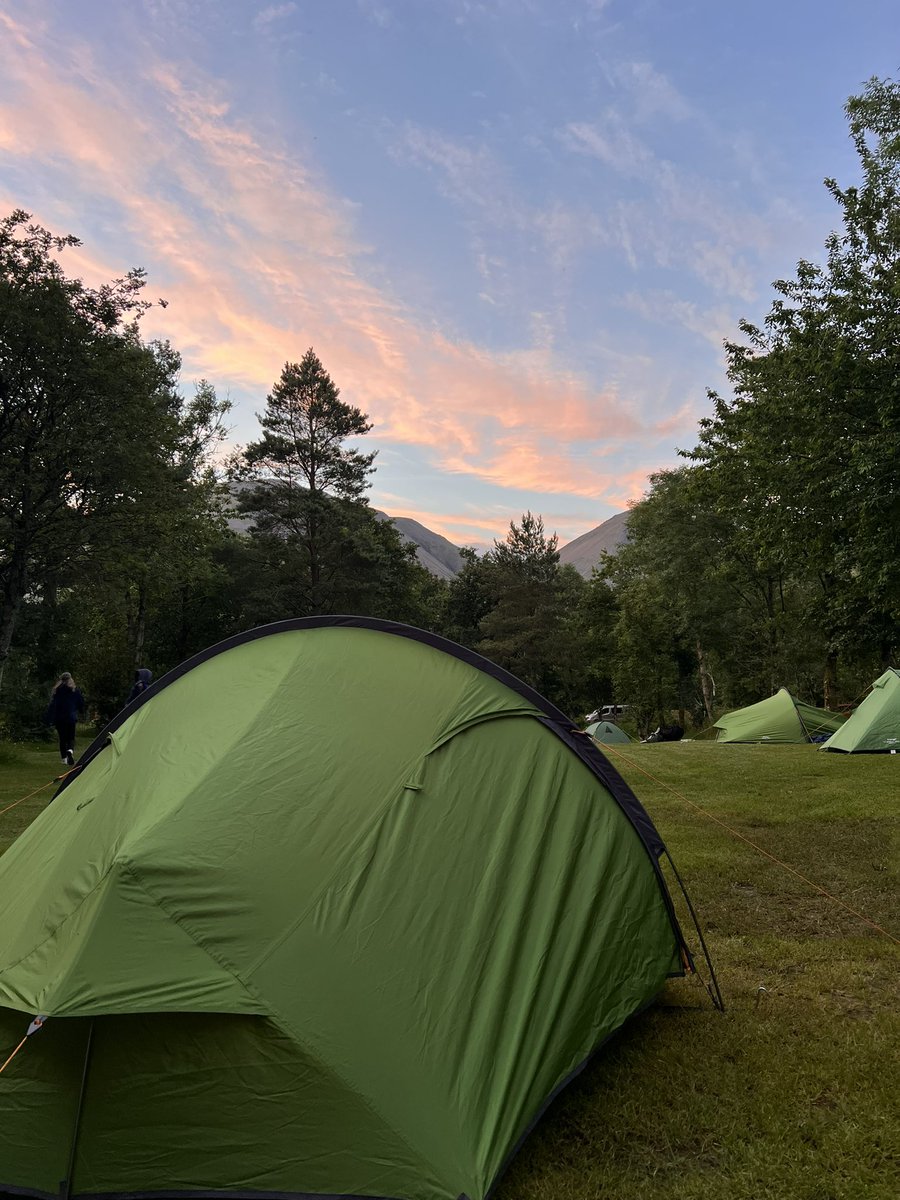 CragAndCompass's tweet image. The @turinghouse Gold @dofe participants have been incredible this week. Very soggy days, but they remain determined to finish tomorrow in Coniston! ☀️🏕️🌧️ #DofEgold #Expedition #Vango #Camping #DofE #LakeDistrict