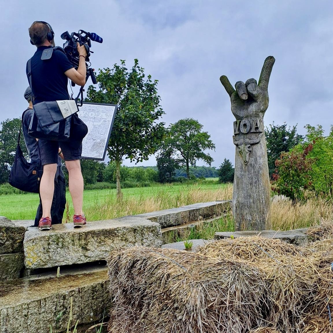 Kim Schmidt tweet media