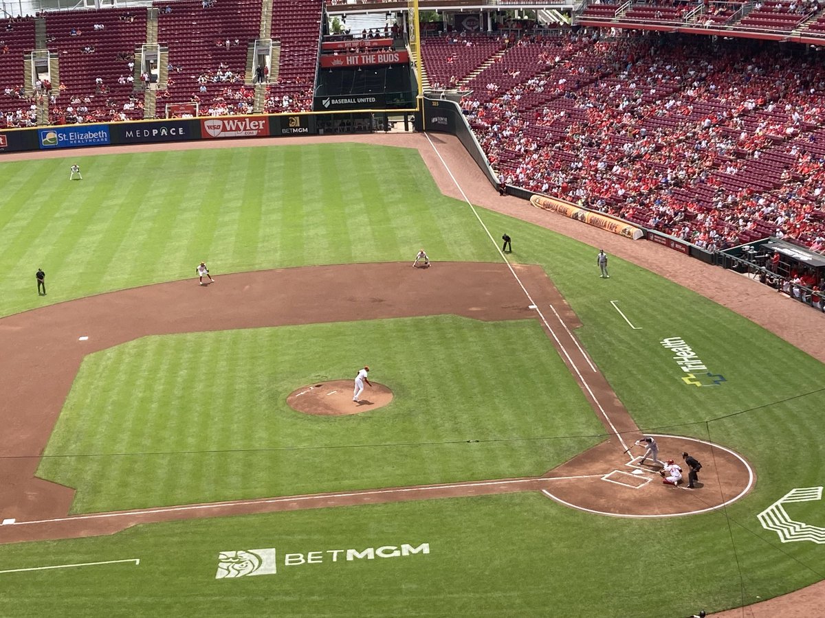 XDansewell's tweet photo. ⁦@HunterGreene23⁩ in All-star form. Strikes out side to open for #Reds v Rockies https://t.co/JHBg5SS8oX