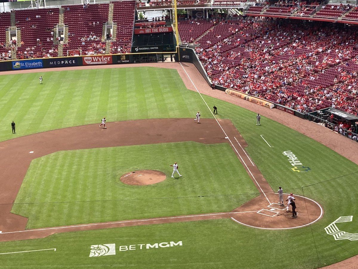 XDansewell's tweet photo. ⁦@HunterGreene23⁩ in All-star form. Strikes out side to open for #Reds v Rockies https://t.co/JHBg5SS8oX