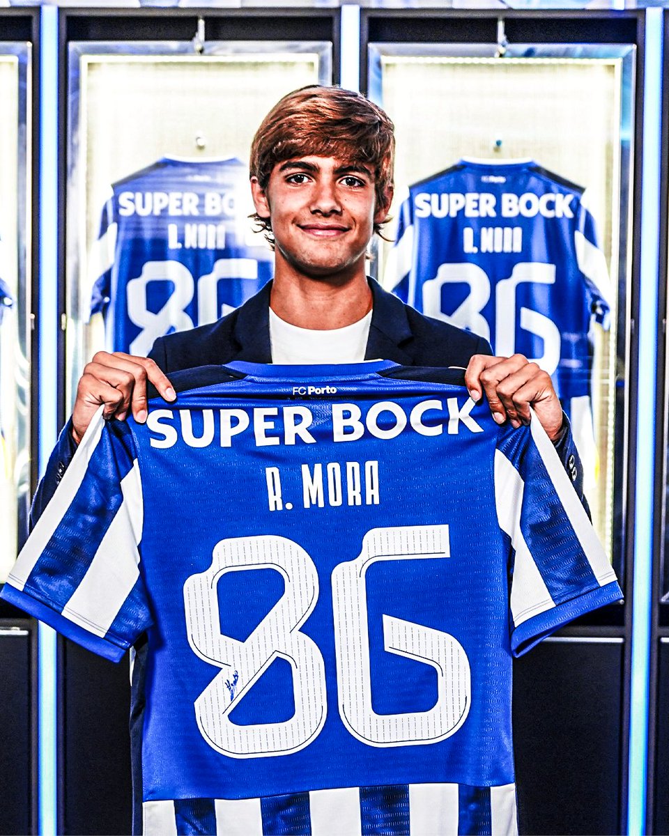 Rodrigo Mora: 🗣"Prefiro ganhar a Liga dos Campeões pelo FC Porto, do que o Europeu por Portugal."

Este sim, é um de nós! 💙🥹