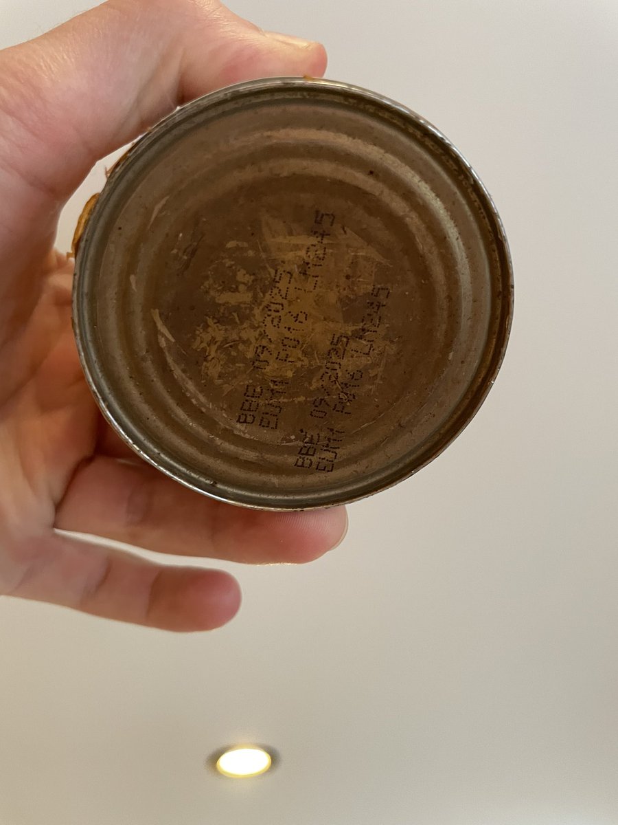 Jaw_And_Co's tweet photo. @sainsburys just opened a can of tomato’s and they appear to be off. Very odd texture and strong vinegar smell and also noticed the can bottom looks dirty. BBE 9/2025. https://t.co/HBQ8DiSdch