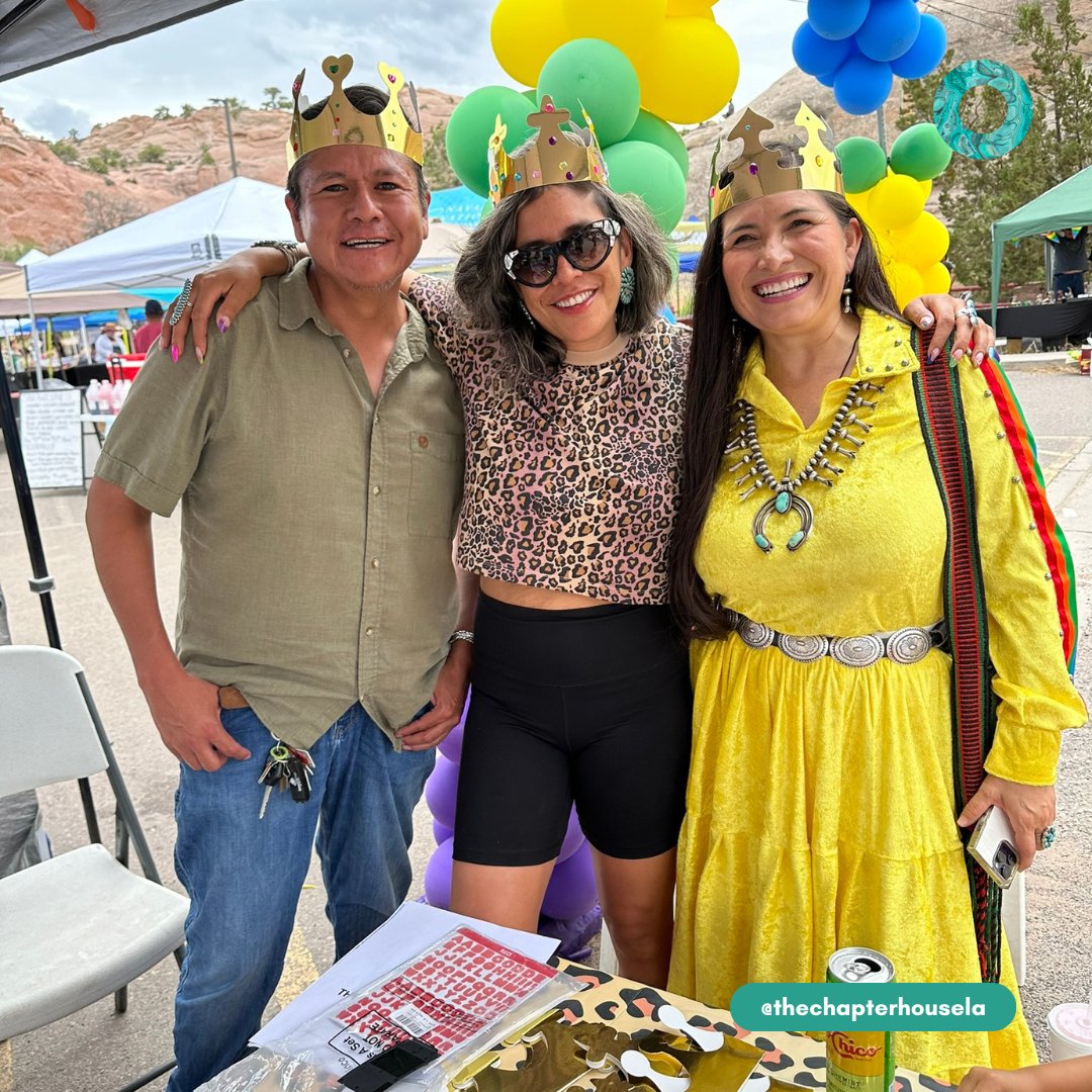 chapterhousela's tweet photo. 🌈 Last month our Executive Director @robbinzintherez hit the road towards Window Rock to table at Diné Pride!

Ahéhee' to everyone who stopped by our booth to chat, spin the prize wheel, and learn more about TCH. Happy Pride today and everyday! 🏳️‍🌈 https://t.co/iL3rys64zr