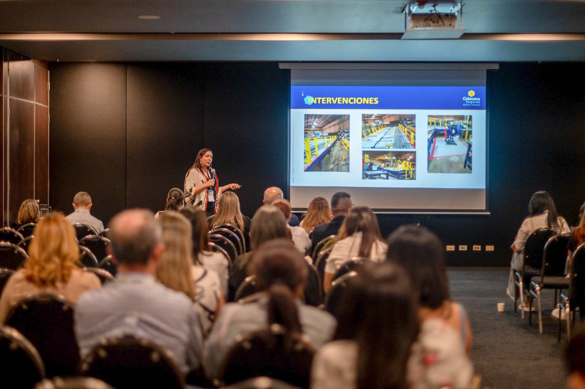 SebasCastroTX's tweet photo. .@Ternium participó en el VI Congreso Intersectorial de @ColmenaSeguros, presentando casos de éxito ergonómicos de nuestra empresa. Aportamos conocimiento en un área con pocos estudios; demostrando que salud, seguridad, confort y productividad son posibles en la industria. https://t.co/hoj1ksaA14