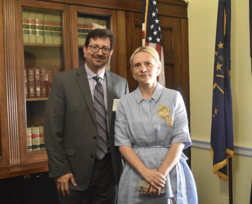 RepSpartzOffice's tweet photo. Informative breakfast hosted by 
@NavSeaCrane this week to share important defense industry innovation happening in Indiana. Always great connecting with fellow Hoosiers visiting DC! @INFarmBureau @Venturewell @AUTM @StVincentIN https://t.co/LRDfEVXuVB