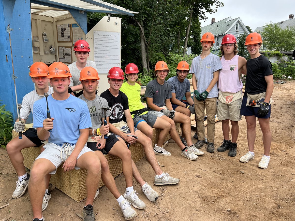 Over the last three days, our students and recent graduates braved the heat wave and volunteered to help build three homes in New Haven through Habitat for Humanity. The homes they helped complete will provide housing for local families in need!