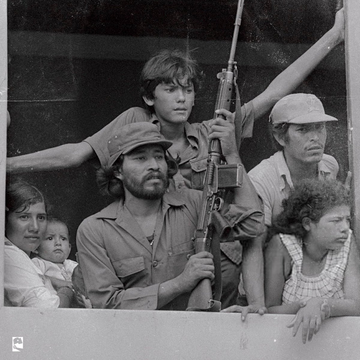 LaLuchaSigue79's tweet photo. La Revolución Popular Sandinista vive en cada nicaragüense. Con espíritu aguerrido 📷 y en unidad 📷, el pueblo continúa su marcha hacia nuevos triunfos y victorias 📷.📷📷 https://t.co/IVqtYmfGir