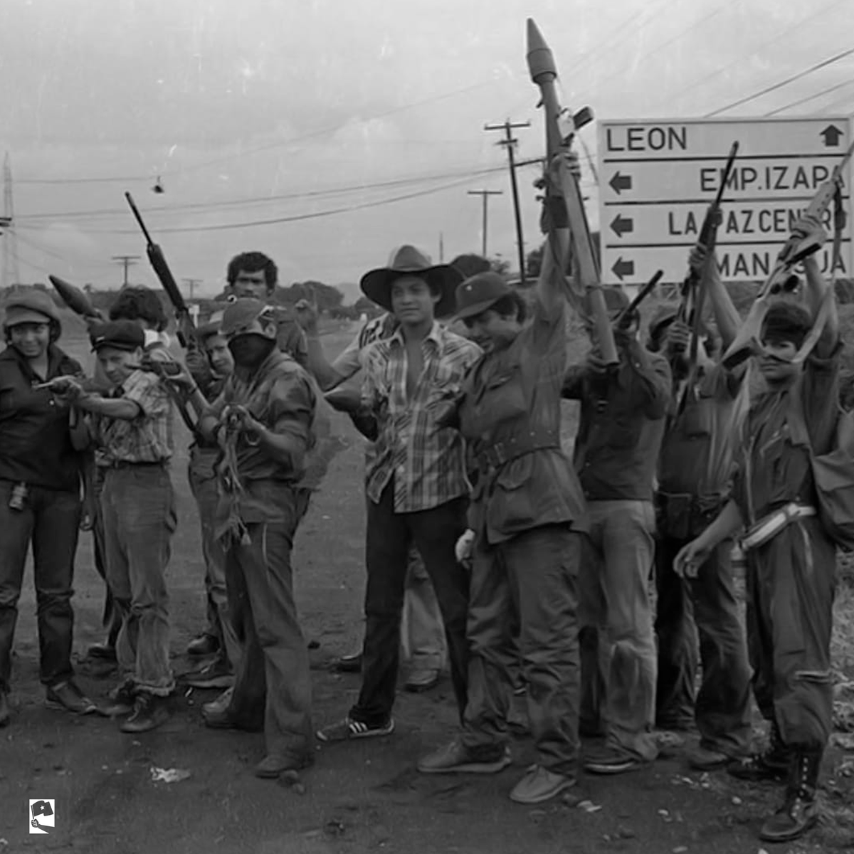 LaLuchaSigue79's tweet photo. La Revolución Popular Sandinista vive en cada nicaragüense. Con espíritu aguerrido 📷 y en unidad 📷, el pueblo continúa su marcha hacia nuevos triunfos y victorias 📷.📷📷 https://t.co/IVqtYmfGir