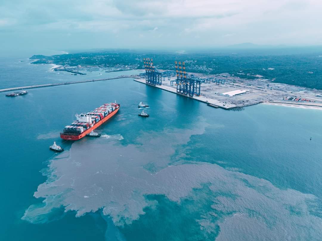Robinjourno's tweet photo. Today marks an epic moment as Vizhinjam International Seaport welcomes its first Mother Ship! Vizhinjam container transshipment port now in operation, #VizhinjamPort #Vizhinjam https://t.co/fJdmXOHSWN