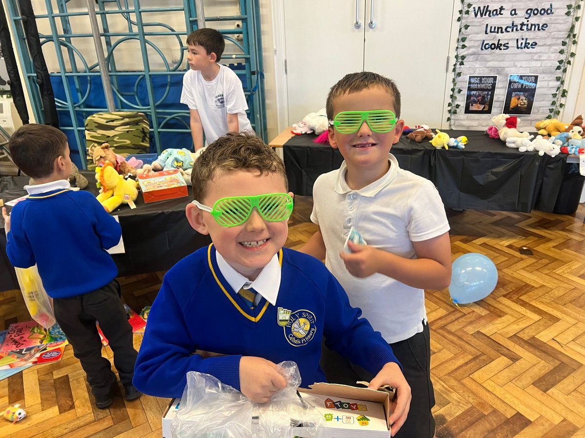 HolySpiritWA9's tweet photo. Thank you to all of our #HolySpiritTeam and #Year6 for helping run our Summer fayre today! We had a wonderful time! 🕊️😀 https://t.co/RKHgPgoEjJ