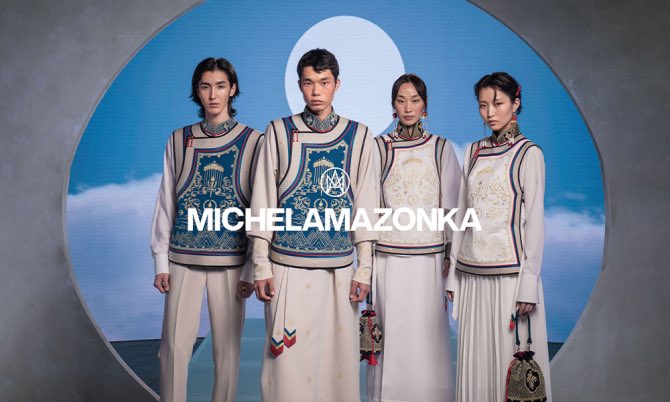 Rubass_'s tweet photo. Estoy alucinando con los uniformes de Mongolia para las olimpiadas de París 2024. Una mezcla de alta costura y tradición por Michel&amp;Amazonka. https://t.co/5FIyepGLTm