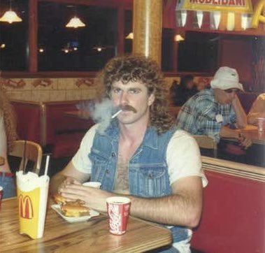 DubzyOnceAgain's tweet photo. Project 2025 legalizes smoking in fast food restaurants again https://t.co/qiYPrHLq8h