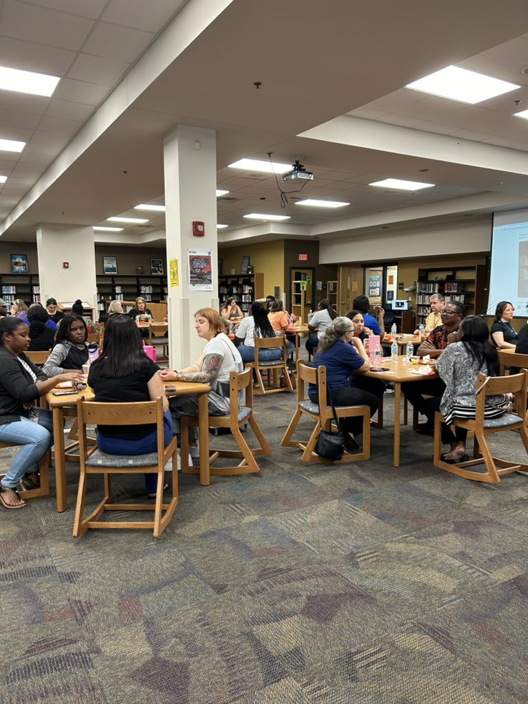 kwani_woods's tweet photo. Getting prepared to meet our new OCPS teachers next week for Great Beginnings #ocpsinduction https://t.co/QcSafHOhLl