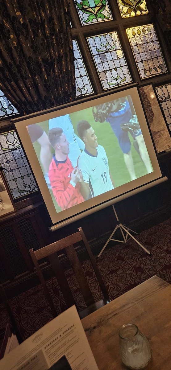 Enjoy the games on our big screen book a table online here for the final on Sunday! rdco.io/KAUgWLBAABk #euros2024 #nicholsons #livesport #britishpub