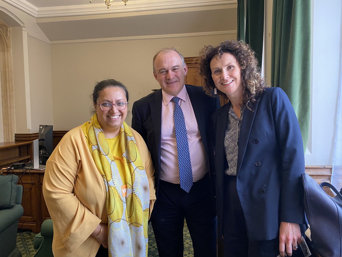 HinaBokhariLD's tweet photo. Wonderful to congratulate @EdwardJDavey and @wendychambLD in their new office which used to be Paddy’s office! 

Very emotional to reflect on a fantastic General Election result and what a joy to bump into 4 newly elected @LibDems MPs as I walked in. They are everywhere now! https://t.co/PqZDc2kprm