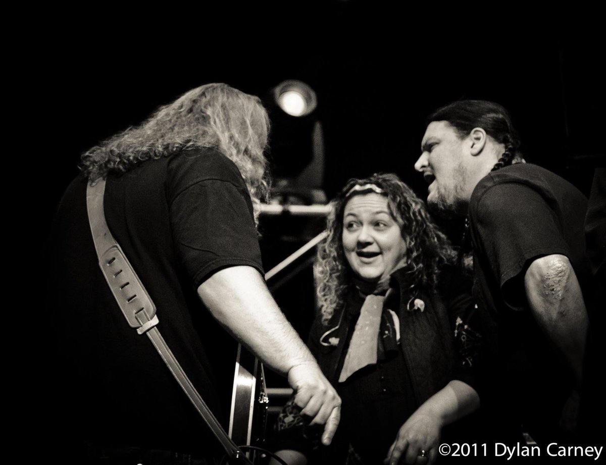 JVPehrson's tweet photo. #TBT @sunbecker and I working out harmony parts on “Blue Sky” with @thewarrenhaynes before he sat in with @furthurband in #NY.  

#furthur #gratefuldead #GDFamily #love #music @allmanbrothers https://t.co/IMi43oDz9Y