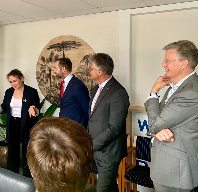 SchoorHenk's tweet photo. Commissaris van de Koning @ProvUtrecht dhr. H. Oosters op ambtsbezoek in #Renswoude Gesprek met burgemeester, presentaties en naar opvanglocatie Oekraïners #Borgwal Daarna heeft wethouder tijdens fietstocht langs #N224 de zorgelijke veiligheidssituatie onder de aandacht gebracht. https://t.co/zSTCzindro