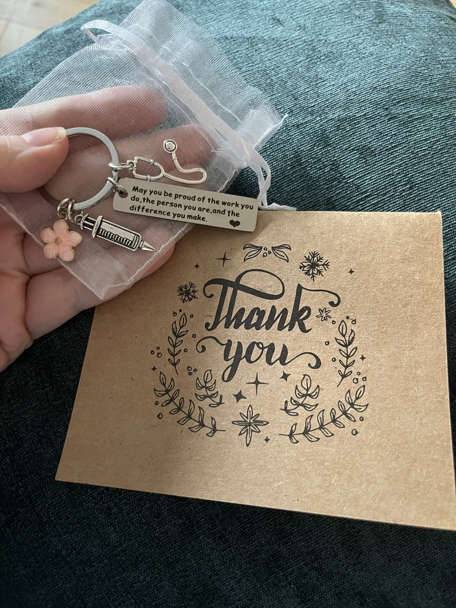 Laura Gibson tweet media