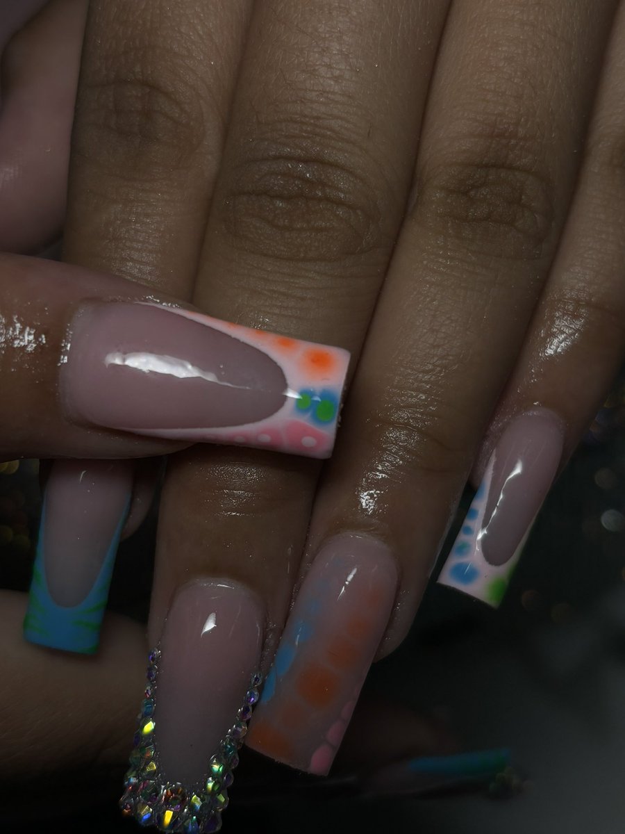 jaynicole512's tweet photo. been poppin my shyt lately 🤩 book w me 
Insta: @nails.by.jaynicole https://t.co/JFgtEidiOP