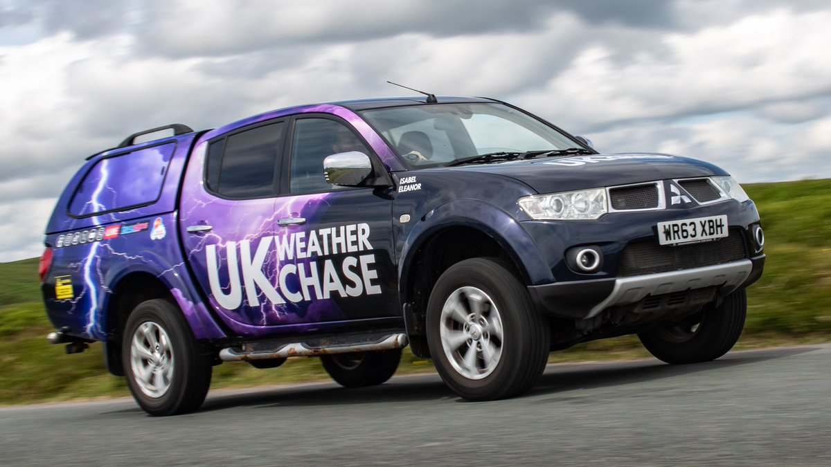 UKWeatherChase's tweet photo. Super stoked to reveal our storm chase vehicle is back on the road with its new livery!! 

Now, it’s time for some storms to appear!! 🤘🏻 https://t.co/ueU9qXaKcX