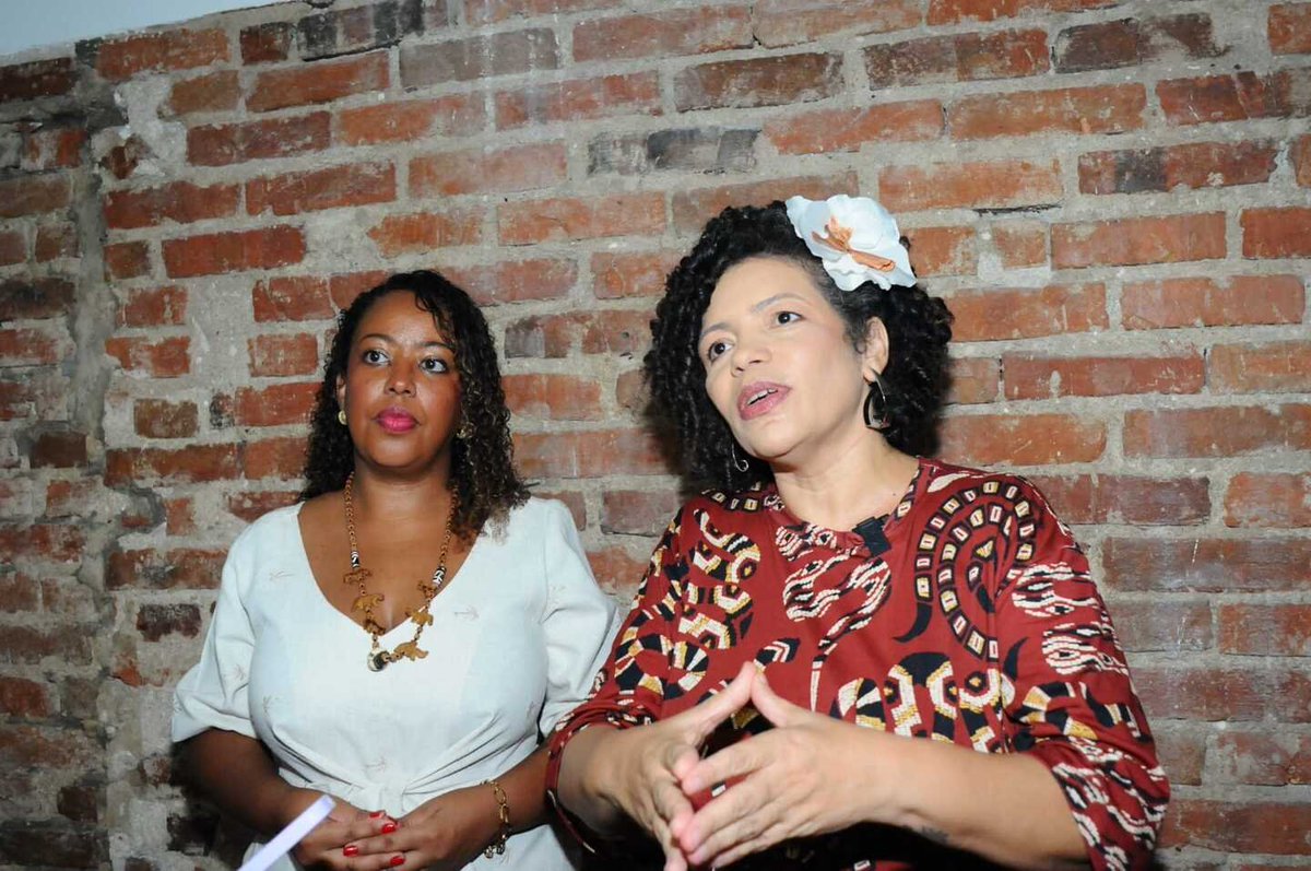 Alice Gabino mantém pré-candidatura a vice de Dani Portela e ataca Túlio Gadêlha - Acompanhe as últimas notícias no Blog da Folha -> folhape.com.br/colunistas/blo…