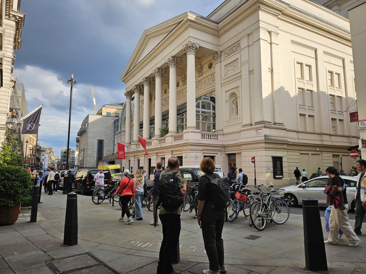This evenings entertainment. Tosca at the ROH