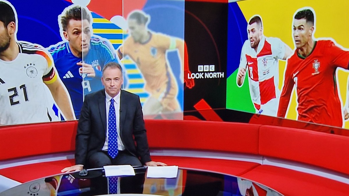 Simon Plumb tweet media