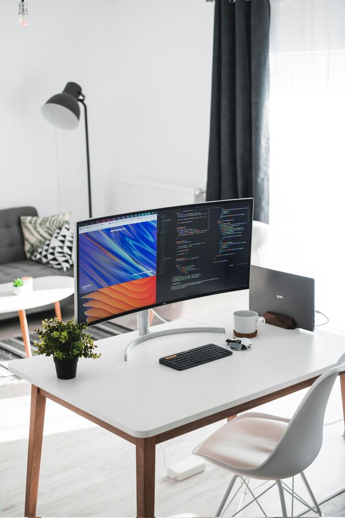 Vasta_team's tweet photo. https://t.co/WwgSR6fHvp
Working in the tech industry can be incredibly rewarding but also demanding. Long hours, tight deadlines, and constant innovation can make it challenging to maintain a healthy work-life balance. Here are some tips https://t.co/cddM1VDgQD