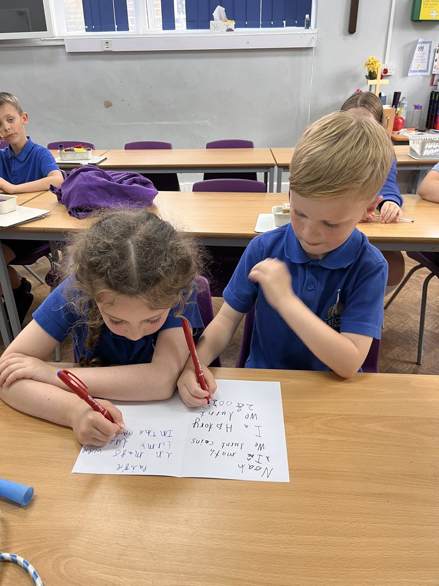 ElsecarSC's tweet photo. Another great school council meeting this week! We are preparing to share with children coming up into our year groups what it’s like in our current years. We wrote down lots of things we’ve learnt about this year 😊 https://t.co/4CkmVeuzrt