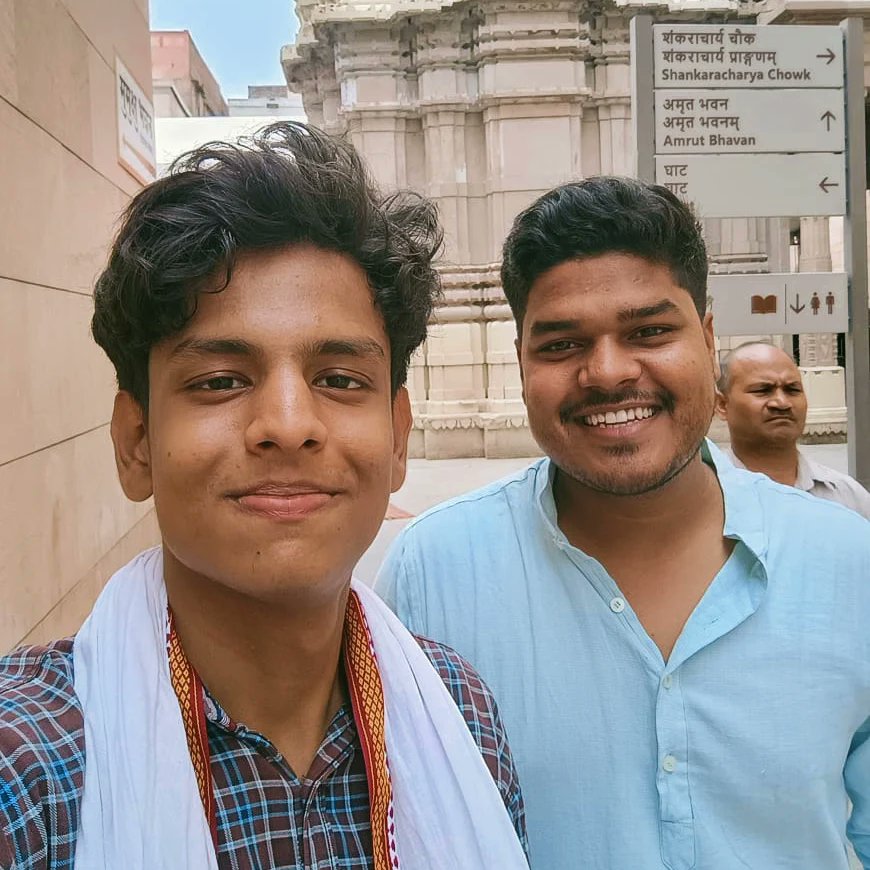 ikrishnapathak's tweet photo. Sitting by the ghats at midnight is my sanctuary—a meditation that dispels negativity and rejuvenates my spirit.

A heartfelt thanks to Shashwat Bhai and Lakshya for their invaluable help and suggestions throughout my journey. https://t.co/3kbEEfYcQe