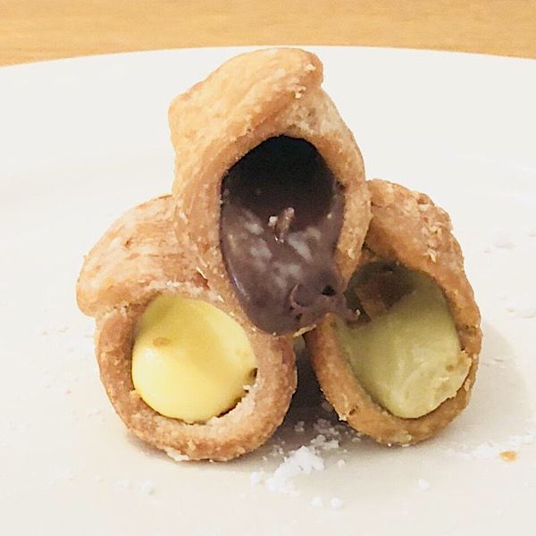 Things "canolli" get better with these delicious pastries from Armando's Deli 🇮🇹 buff.ly/3QGqbg5