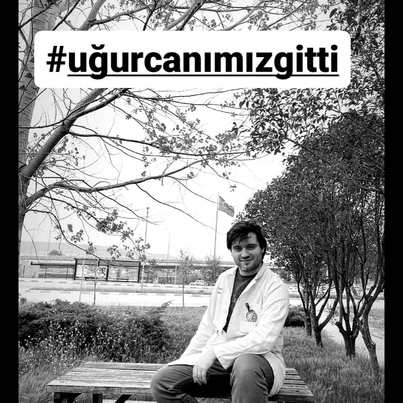 Bir hekim kolay yetişmiyor!
Sağlık camiasındaki kokuşmuş düzen artık son bulmalı.
Doktorumuzun üzüntüsünü yürekten yaşıyoruz.Sebep olanların da acilen yargılanmasını istiyoruz!
#uğurcanımızgitti