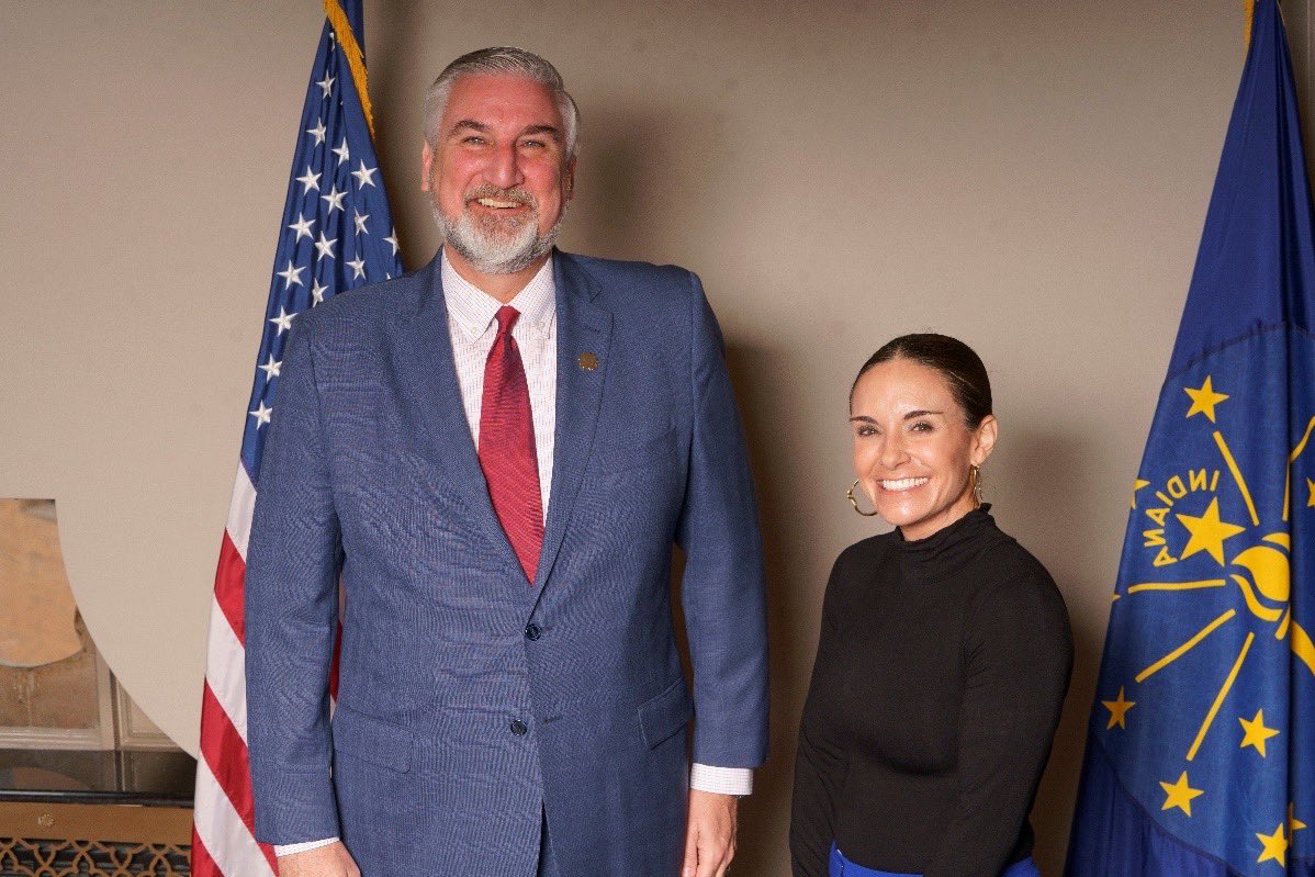 The Lugar Series was more than just a program for Erin Murphy (2023-2024). Instead, it brought her life-long friendships and connections.

Don’t miss out on the opportunity to join this vast network of alumnae! Apply to the next class at lugarseries.com/apply by August 1st. ⭐️