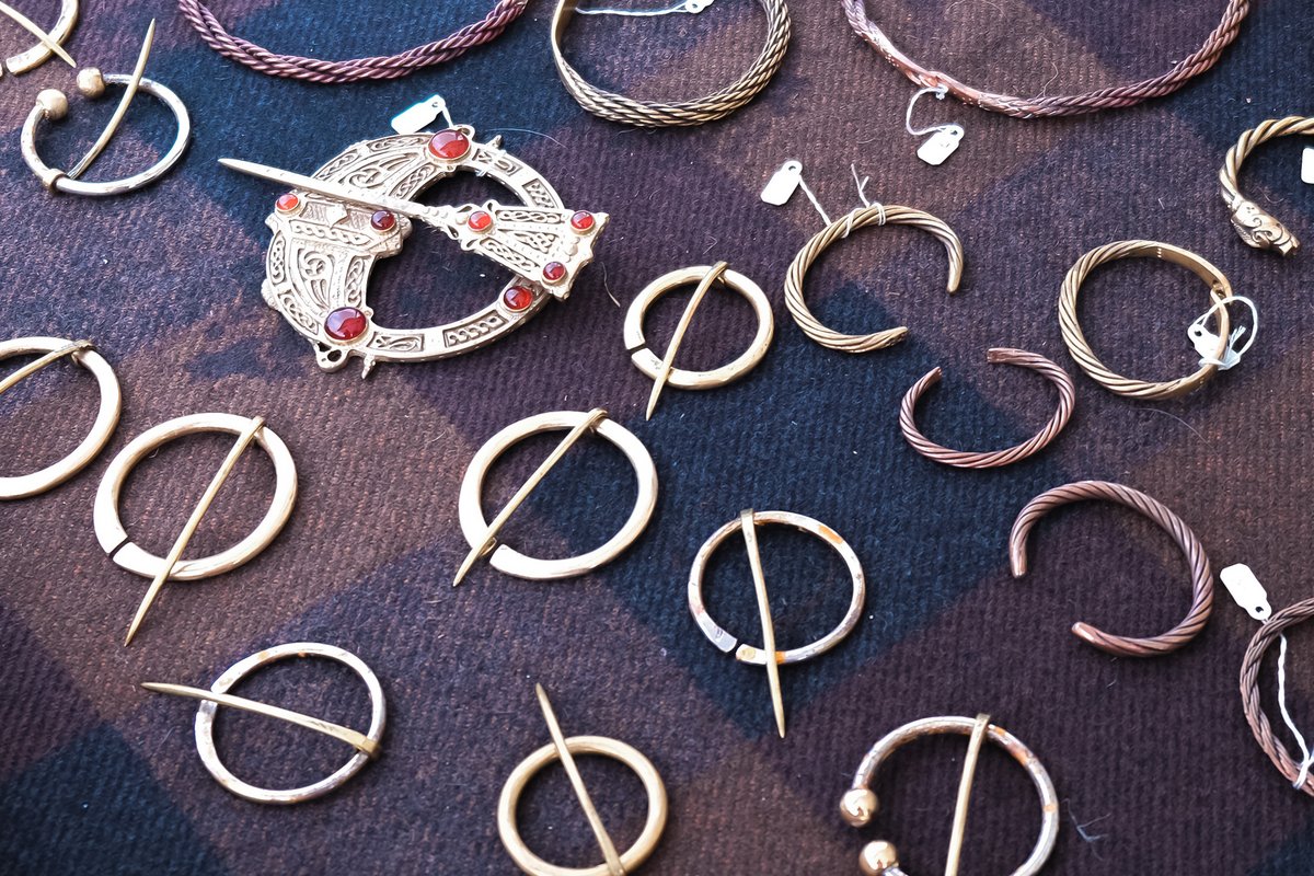 Discover the secrets of Viking craftsmanship! ⚒️ Our Viking artisans are showing off skills that'd put even the handiest DIY-er to shame.  #VikingCrafts #ArtisansAtWork #HandmadeWithHistory

🗓️ July 20th-21st⏰from 10:00AM