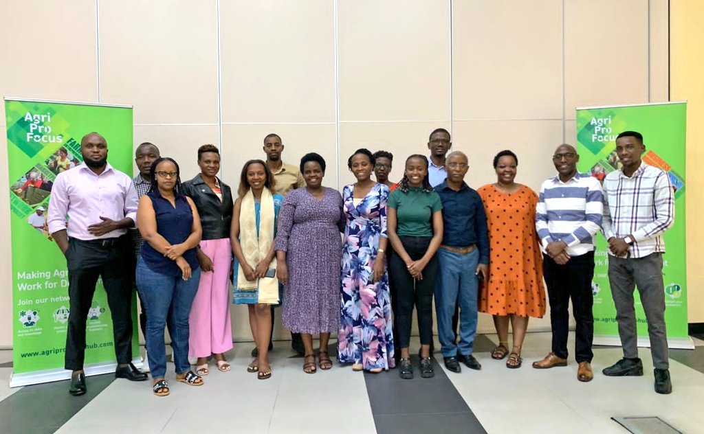 greeninvesthub's tweet photo. Today, July 11, 2024, we concluded an enriching physical session for the #LandAccelerator 2024 program in the Lake Kivu Rusizi Basin (Rwanda cohort). Through in-depth discussions, hands-on activities, and enhanced networking, We learned about  income statements balance...1/2 https://t.co/IZWkNkf8cw