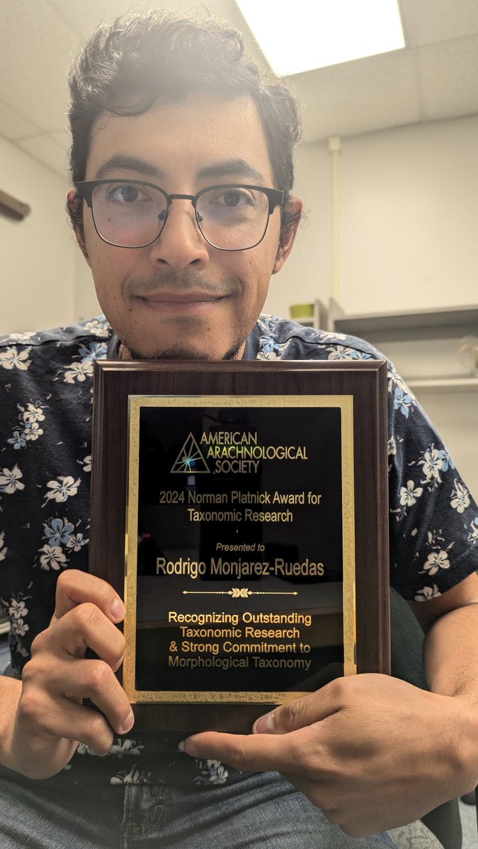 Super thrilled and honored to be awarded the AAS Norman Platnick Award this year! It is very inspiring to be recognized for the hard work I have done with Schizomids and Mygalomorphs, can't thank enough the <a href="/AAS_arachnology/">American Arachnological Society</a> and <a href="/marshalhedin/">Marshal Hedin</a> for nominating me!