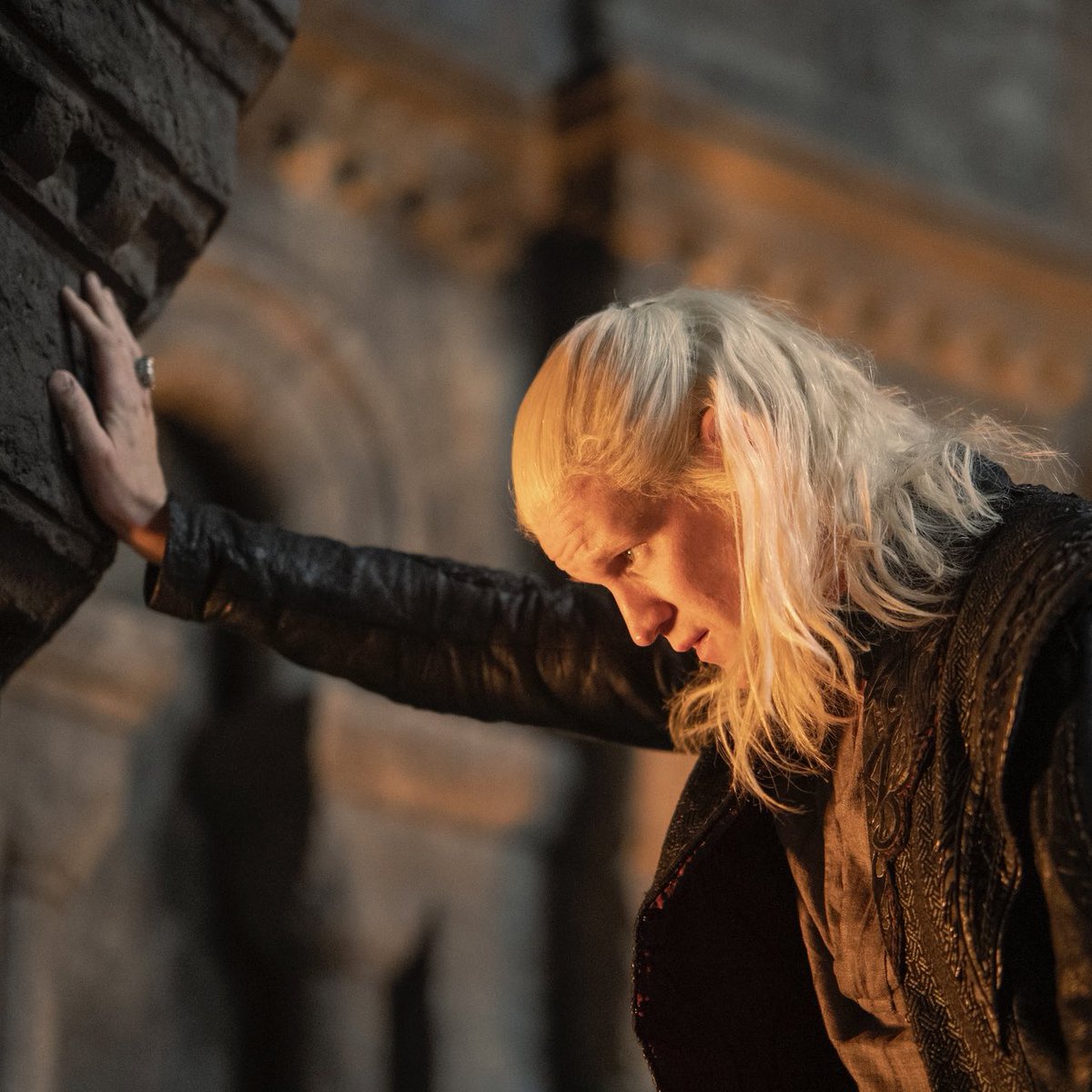 RHAENYRA SAVE YOUR MAN FROM LUIGI’S MANSION IM BEGGING