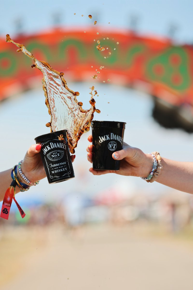 RedMoonTeam's tweet image. Bringing the beats to life and keeping cool with @JackDaniels_US as music festival season is in full swing!

#jackdaniels #client @Bonnaroo
