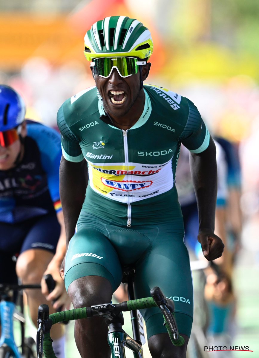 💚 Biniam Girmay leads the Tour de France points classification by 107 points 🇪🇷💚

🥇 Biniam Girmay: 328 points
🥈 Jasper Philipsen: 221 points
🥉 Anthony Turgis: 141 points

#TDF2024