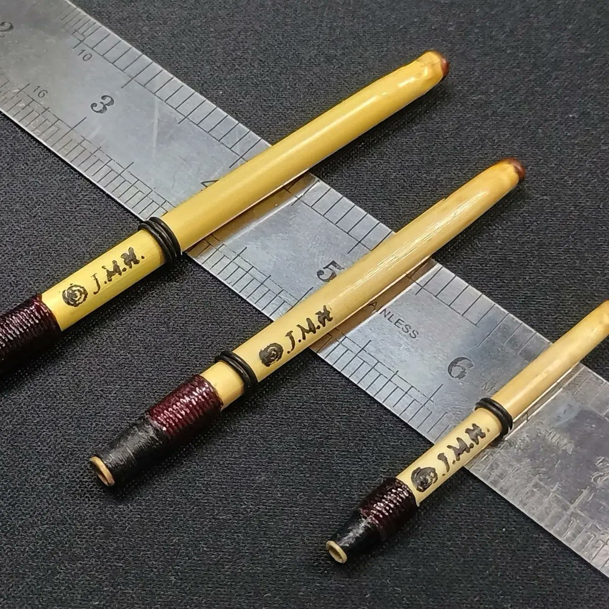 jmhuilleann's tweet photo. Natural drones reeds set in D. Available soon!!
#uilleannreed #uilleannpipemaking #uilleanndrones #reedmaking #uilleannreedmaking #uilleannreedmaking #dronesreeds #uiñleanndronereed https://t.co/M5iHjmaZ1e