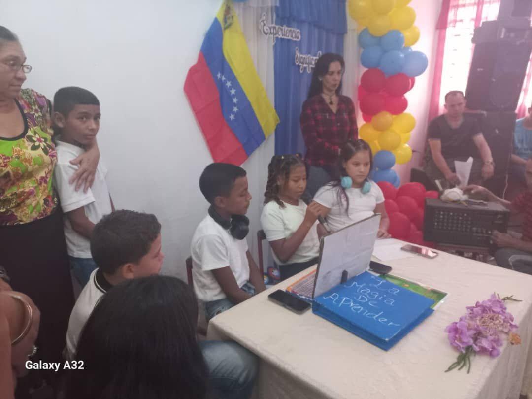 CDCESucre's tweet photo. En la U.E "María Martina Rojas",  se llevó a cabo el III Momento del Cierre Pedagógico año escolar 2023-2024, de las modalidades de inicial, primaria y media general, culminando este período escolar con amor y compromiso por los niños/as de nuestra patria. 
#KeLacreoLaPoesia https://t.co/rfGkhVtMFZ