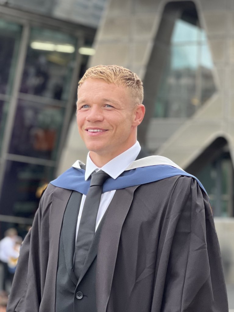 UoS_HealthSoc's tweet photo. We’re delighted Jonny Lomax @lomax_1990 is graduating today with a First Class Honours in Physiotherapy 👏

READ more: https://t.co/ouDh6oMlkh

#SalfordUni @SalfordUni @Saints1890 https://t.co/JqUQ6qMY7P