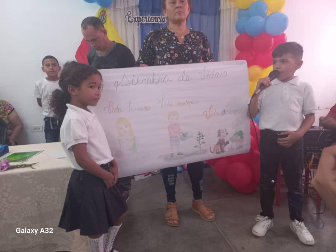 En la U.E "María Martina Rojas",  se llevó a cabo el III Momento del Cierre Pedagógico año escolar 2023-2024, de las modalidades de inicial, primaria y media general, culminando este período escolar con amor y compromiso por los niños/as de nuestra patria. 
#KeLacreoLaPoesia